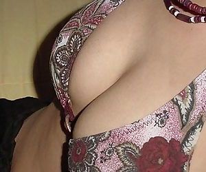 Hot sexy indian wife..