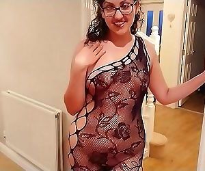 Sexy exhibitionist girl..