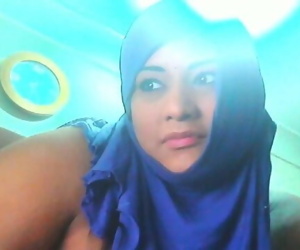 arab girl webcam show..